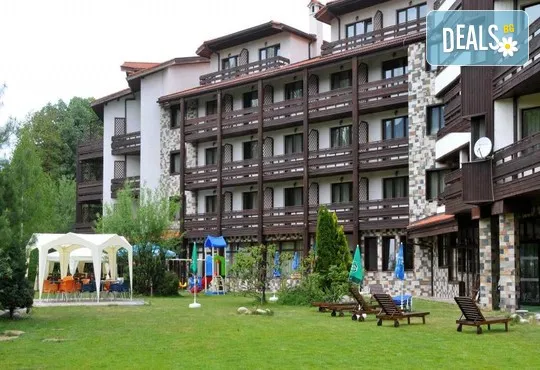 Нова година в хотел Орфей 4*, Банско! 3 Нощувки, вечери*, програма и DJ парти, басеин, СПА