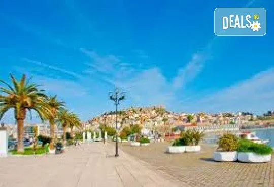 На плаж в Кавала, Амолофи, Неа Ираклица и Керамоти: 2 нощ, закуски, транспорт