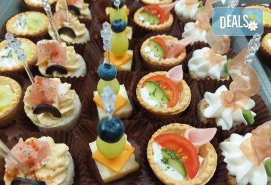 Рожден ден Party Set 180 бр. коктейлни хапки в 6 плата от Деличи кетъринг