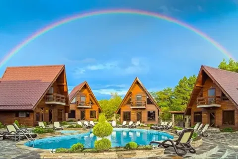 Почивка край язовир Копринка: Нощувка във вила от 1 до 5 човека в Комплекс Артемида