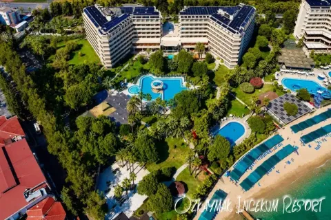 На първа линия в Алания, Турция: Автобусен транспорт + 7 нощувки на човек на база Ultra Аll Inclusive + басейни в OZKAYMAK INCEKUM RESORT 5*. Дете до 11.99г. безплатно!