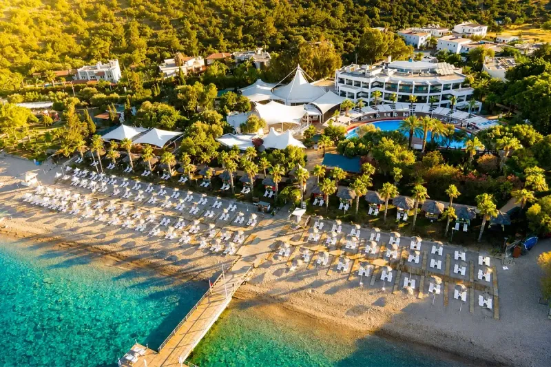 На първа линия в Бодрум, Турция: Чартърен полет от София + 7 All Inclusive нощувки в LATANYA PARK RESORT ZENIYA 4*