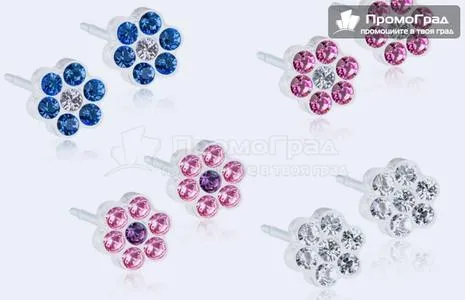 Поставяне на сертифицирани медицински обеци BLOMDAHL със Сваровски кристали - DAISY medical plastic